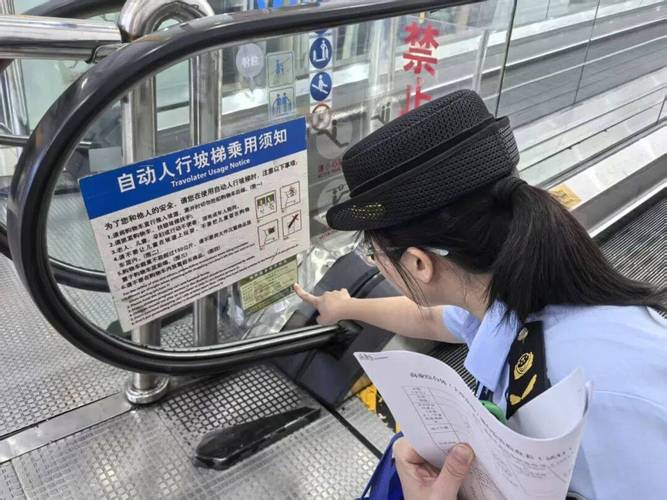 祖庙市监双线出击:融合监管护航"双节",拉网式排查商业综合体安全